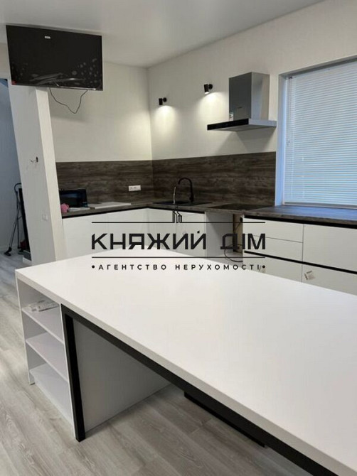 Первая сдача! Аренда отличного 2-х этажного дома в с. Гатное. № 139293  - фото 9