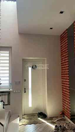 Продаж Будинок 4-кімнатний на вул. Київська Пісочин