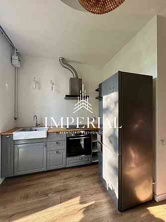 Продаж 2к Квартира 54.9 кв.м Івана Світличного вул. Киев