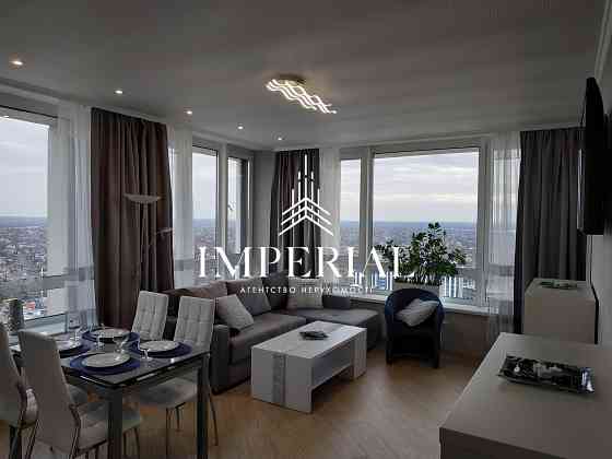 Оренда Квартира 3-кімнатна, 20/26 поверх на вул. Зарічна Київ