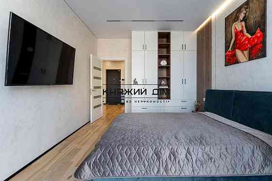 Оренда Квартира 1-кімнатна, 4/11 поверх на Предславинская ул. Киев