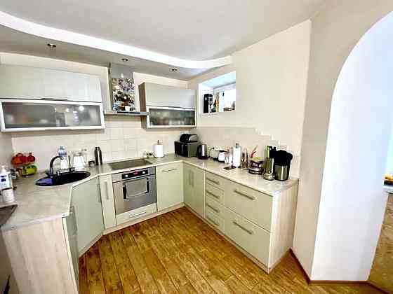 Продаж Квартира 3-кімнатна, 10/16 поверх на Мира пр., 3 Дніпро