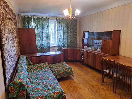 Оренда Квартира 3-кімнатна, 3/5 поверх на Юрія Пасхаліна, 12 Киев