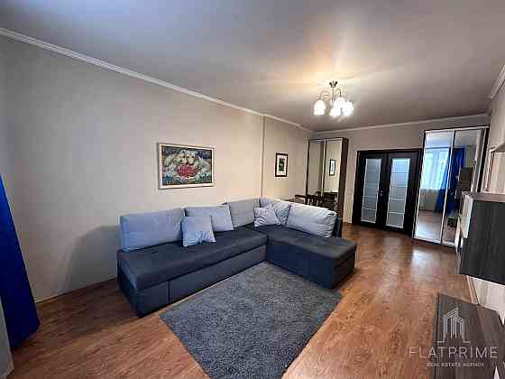 Продаж Квартира 2-кімнатна, 8/23 поверх на Максимовича Михайла вул., д. 3-Г Київ