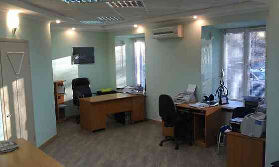 Оренда офісне приміщення на улица Грушевского Михаила, д.34 приміщень - 5, поверх - 1/7 Киев