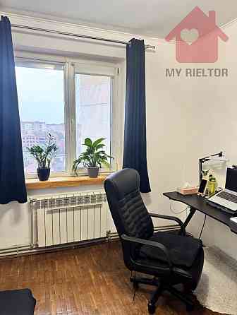 Продаж Квартира 3-кімнатна, 7/9 поверх на Міцкевича Ужгород