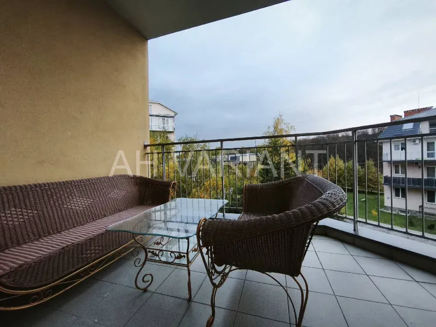 Продаж 3к Квартира 89 кв.м Возз'днання 17 Ужгород - фото 4