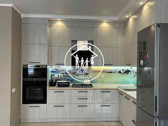 Продаж Квартира 3-кімнатна, 3/10 поверх на Угорська, 14 Львів