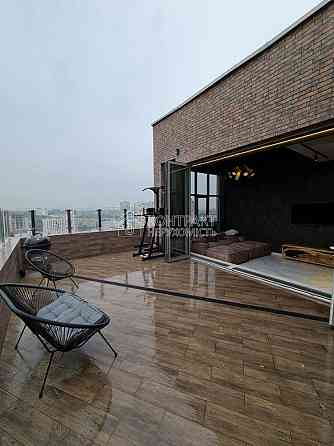 Оренда Квартира 4-кімнатна, 20/20 поверх на вул. Науки Харків