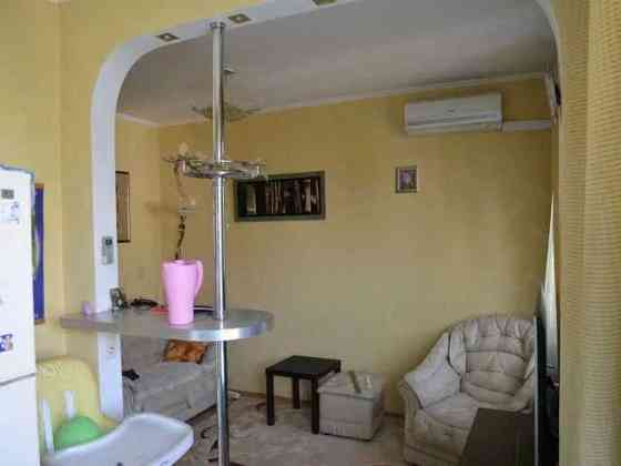 Оренда Квартира 3-кімнатна, 7/9 поверх на ул. Андрея Малышко, 9 Київ