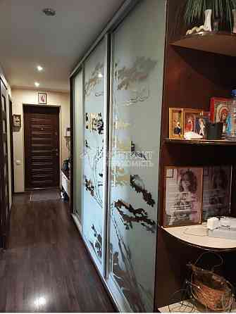 Продаж Квартира 3-кімнатна, 4/9 поверх на вул. Власенко Харків