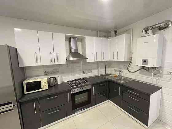 Оренда Квартира 1-кімнатна, 3/10 поверх на ул. Малоземельная Kiev