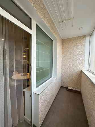 Продаж Квартира 3-кімнатна, 5/10 поверх на Малиновского Маршала ул., 80А Дніпро