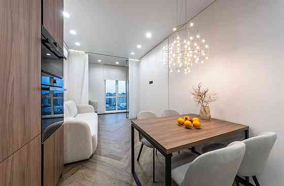 Продаж Квартира 2-кімнатна, 12/21 поверх на Максимовича Михайла вул., д. 24г Київ