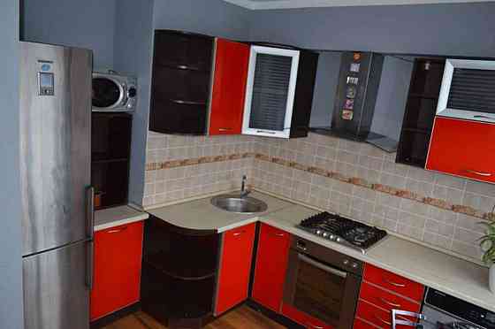 Оренда Квартира 2-кімнатна, 5/5 поверх на пл. Дарницкая Киев