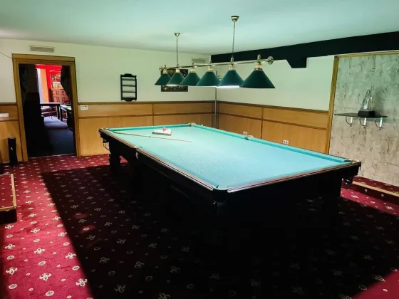 Продаж Окрема будівля / частина будівлі площа 450 кв.м 1-й поверх на Карагандинська Дніпро