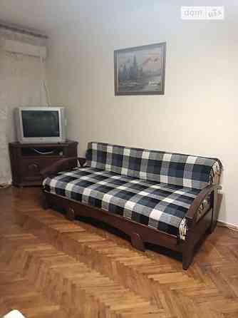 Оренда Квартира 2-кімнатна, 5/5 поверх на ул. Черняховского Київ