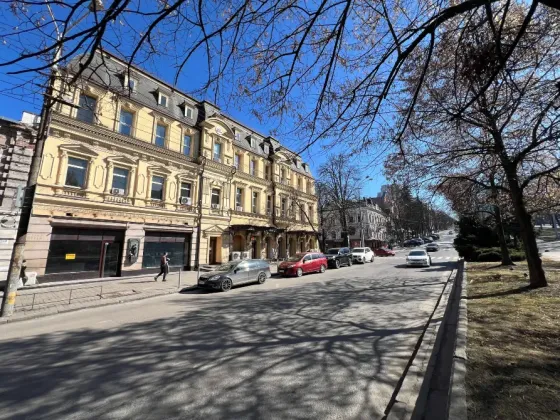 Здається Магазин / салон / торгова точка площа 316 кв.м Дніпро Дмитра яворницького 40 Дніпро