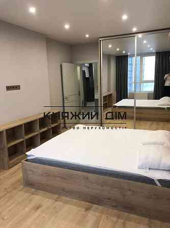 Оренда Квартира 1-кімнатна, 17/28 поверх на Днепровская Набережная ул. Киев