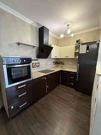 Продаж Квартира 2-кімнатна, 5/25 поверх на Драгоманова, 4а Киев