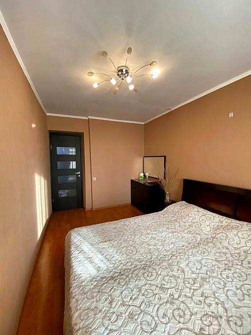 Продаж Квартира 3-кімнатна, 10/10 поверх на Усенко ул., 7 Дніпро - фото 6