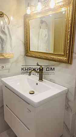 Продаж 1-кімнатнатної в ЖК Патріотика ,м.Осокорки або м.Позняки Киев