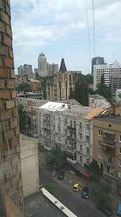 Продаж Будинок 4-кімнатний на Гончара Олеся вул., 96 Київ