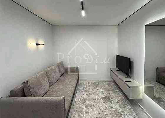 Оренда Квартира 1-кімнатна, 12/13 поверх на Михайла Максимовича вул. (Онуфрія Трутенка), 24 Киев