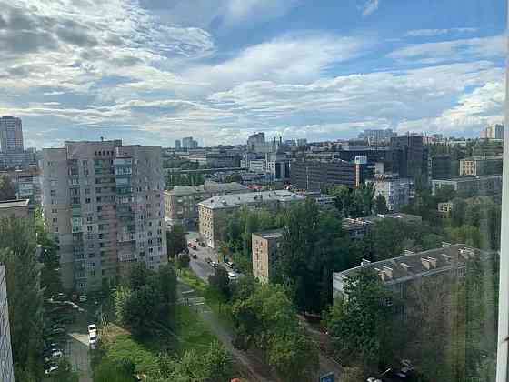 Оренда Квартира 3-кімнатна, 16/16 поверх на ул. Алексея Тихого Kiev