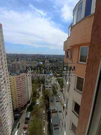 Продаж 1 км. кв. ЖК Сосновий Бір вул. Олевська, 5 код 21146574 Київ