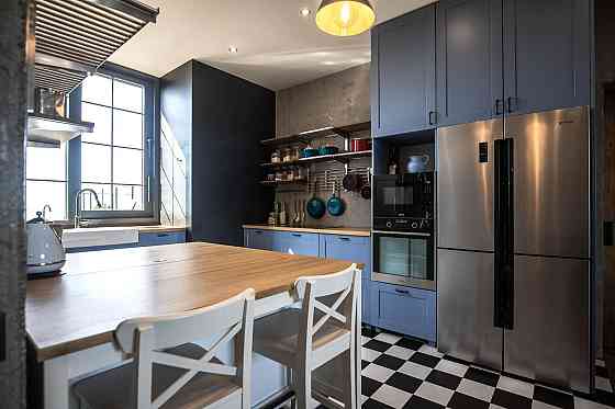 Продаж Квартира 4-кімнатна, 28/29 поверх на Туманяна Ованеса вул., д. 15-А Kiev