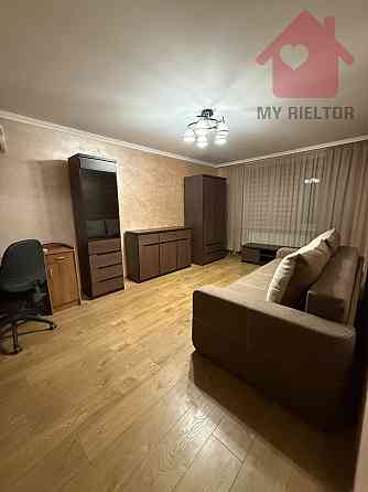 Оренда Квартира 2-кімнатна, 5/5 поверх на Жемайте Ужгород