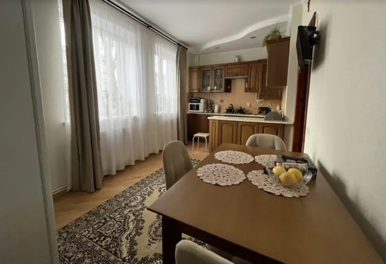 Продаж 2 поверхового будинку 95 кв. м, 4 кімнати, на вул. Малишка Тернопіль