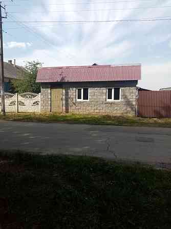 Продаж 1-поверховий Будинок з ділянкою 25 сот 74.6 кв.м 4 кімн. на Травнева вул. Бриків