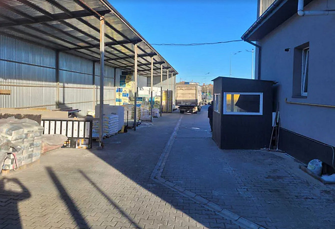 Продаж комерційного приміщення на вул. Шептицького, площа 130 кв.м  - фото 1