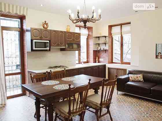 Оренда Квартира 3-кімнатна, 3/4 поверх на ул. Золотоворотская Киев