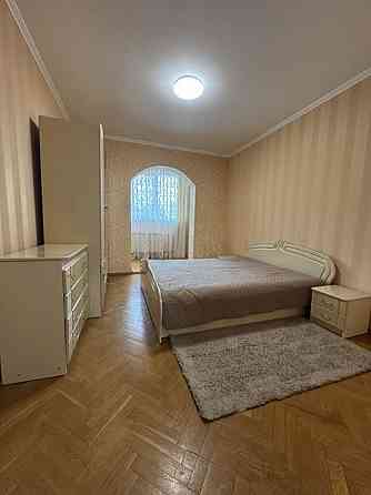 Оренда Квартира 2-кімнатна, 2/16 поверх на вул. Анни Ахматової, 14б Kiev