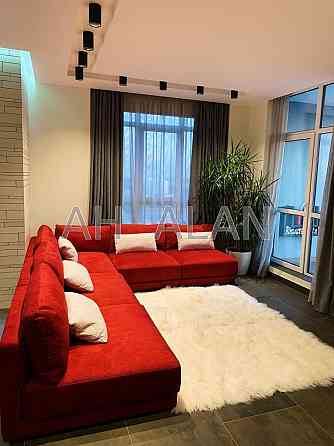 Продаж Будинок 3-кімнатний на Джона Маккейна вул., 7 Kiev