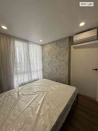 Оренда Квартира 1-кімнатна, 18/27 поверх на Олега Мудрака, 1б Kiev