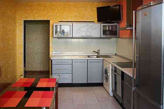 Оренда Квартира 3-кімнатна, 5/18 поверх на Підгірна, 7/36 Київ