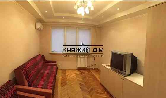 Оренда Квартира 2-кімнатна, 4/5 поверх на вул. Полупанова ул. / Пріорська Киев