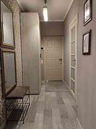 Продаж Квартира 2-кімнатна, 8/16 поверх на Володимира Івасюка вул., д. 2д Kiev