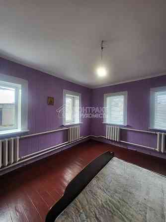 Продаж Будинок 4-кімнатний на вул. Валоська 