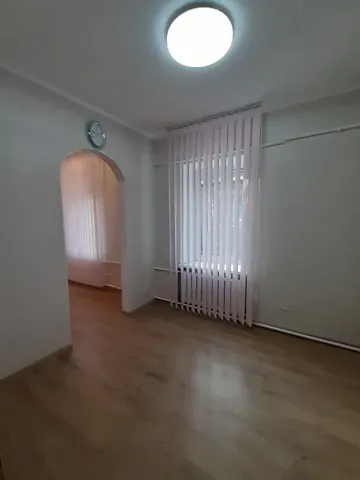 Продаж 1-поверховий   52.4 кв.м 3 кімн. на вул. Марка Кропивницького 43/1 Миколаїв - фото 2