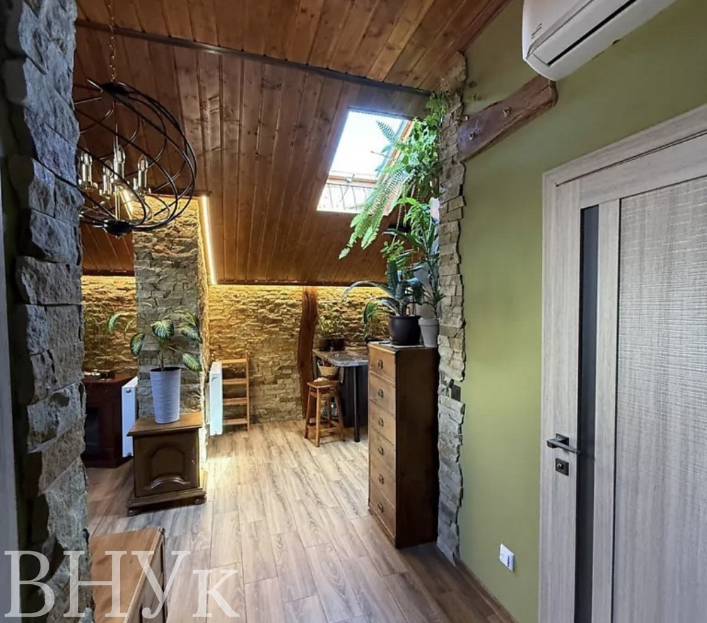 Продаж Квартира 1-кімнатна, 4/4 поверх на Університетська, 12 Ужгород - изображение 4