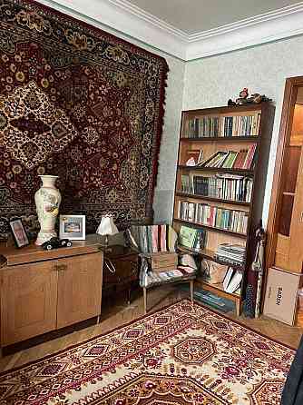 Продаж Квартира 3-кімнатна, 3/5 поверх на Миколи Міхновського вул., д. 9 Kiev