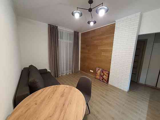 Оренда Квартира 1-кімнатна, 2/16 поверх на Салютная ул., 2 Київ