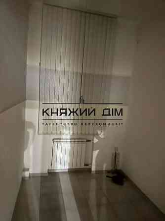 Продаж офісне приміщення на Лютеранская ул. поверх - 1/6 Київ