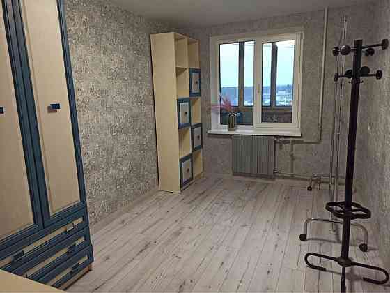 Продаж Квартира 4-кімнатна, 8/9 поверх на тростянецька, 12 Київ