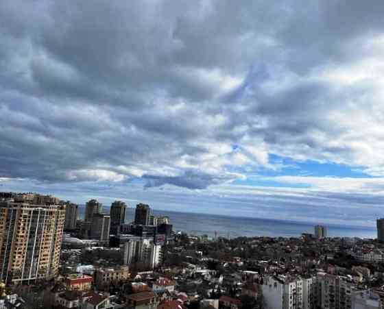 Трехэтажный пентхаус с открытой террасой в Аркадии. Одесса